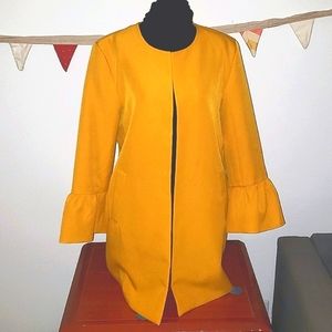Sunny yellow blazer